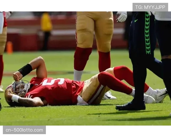 自由人后卫萨布丽娜-约内斯库因脚踝伤势，季前赛出战成疑